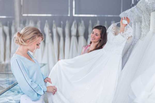 Wedding dress shopping tips! 