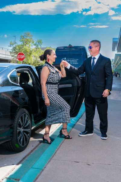 Elegance Limousines and Black Car Services